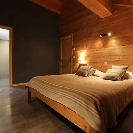Les Chalets D'adrien 8 *